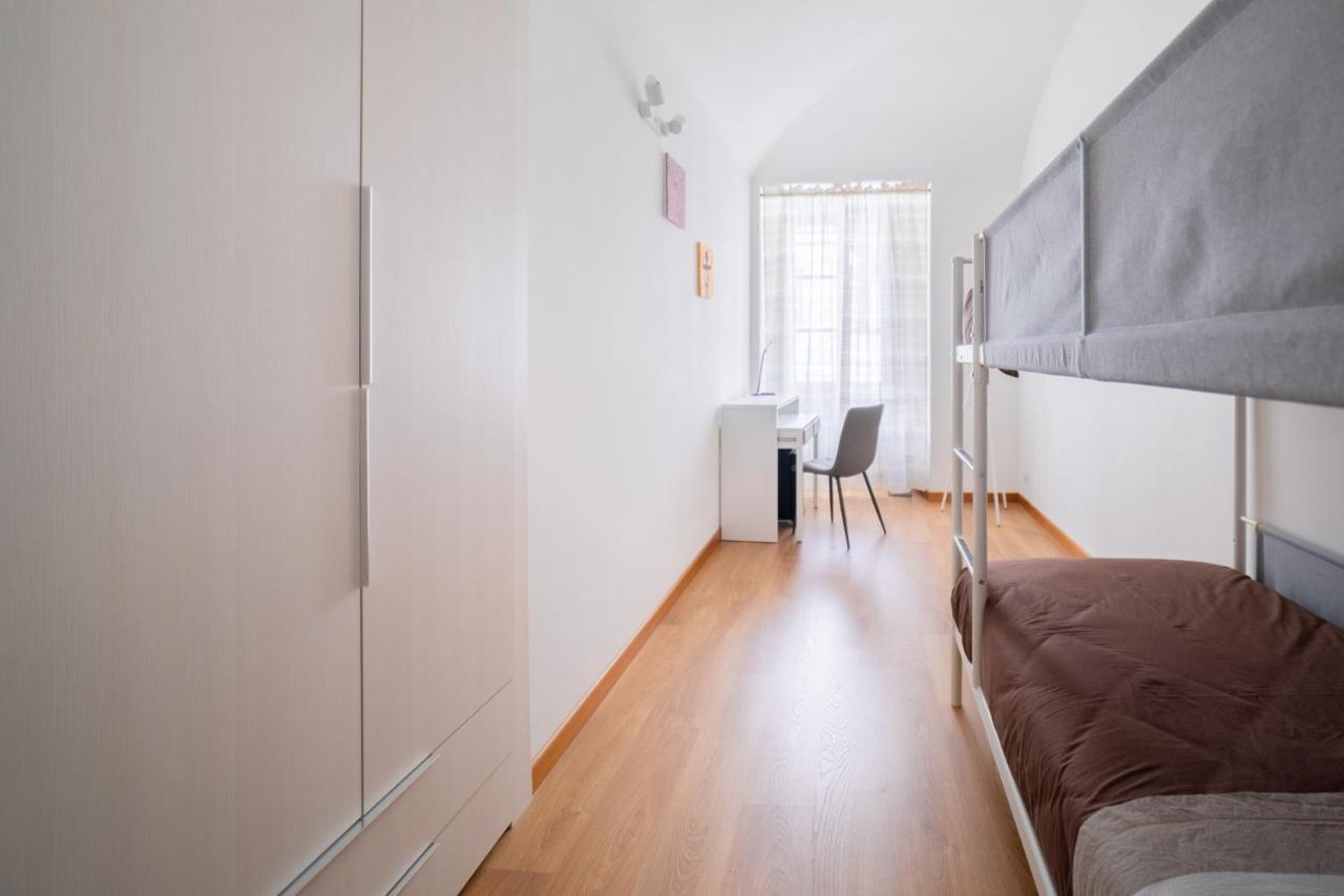To.Sta Bwithoutb Home Sharing Nel Centro Di Torino Экстерьер фото