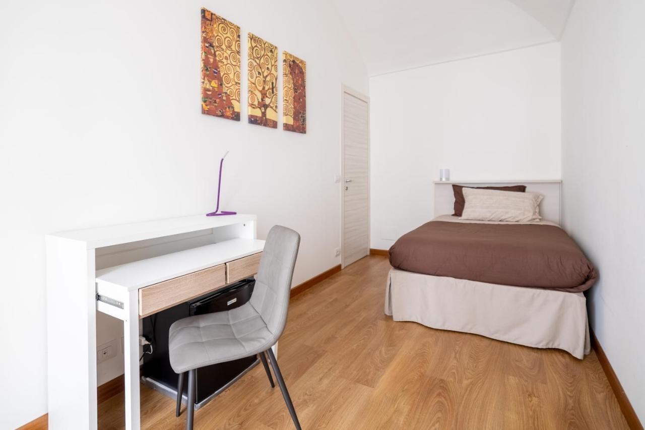 To.Sta Bwithoutb Home Sharing Nel Centro Di Torino Экстерьер фото