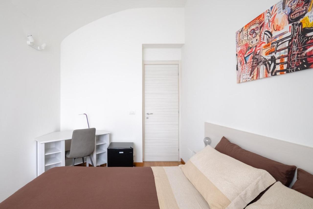 To.Sta Bwithoutb Home Sharing Nel Centro Di Torino Экстерьер фото